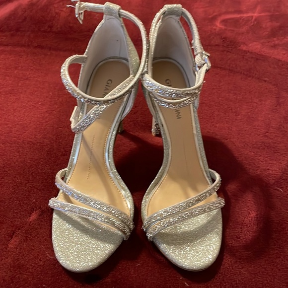 Silver sparkly heels! - Picture 1 of 6